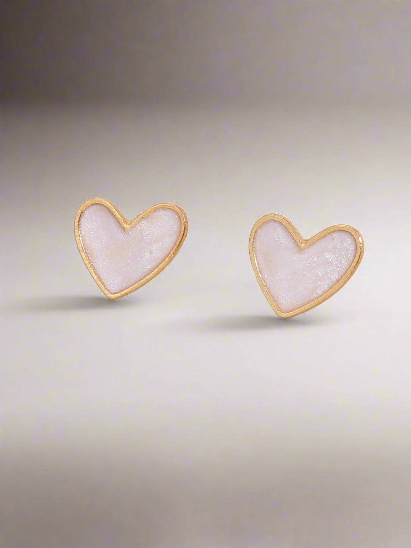 "Vivid Dreams" Heart Stud Earrings