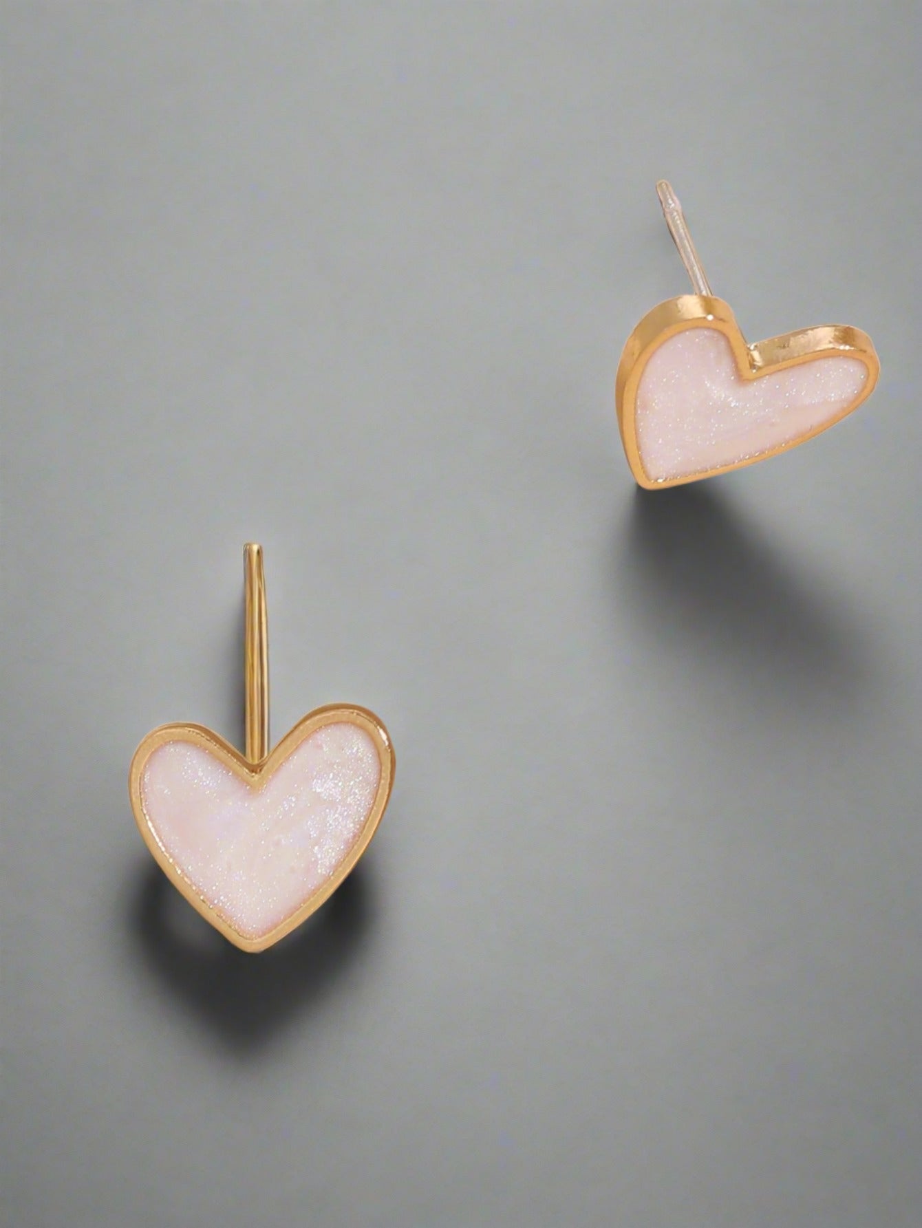 "Vivid Dreams" Heart Stud Earrings