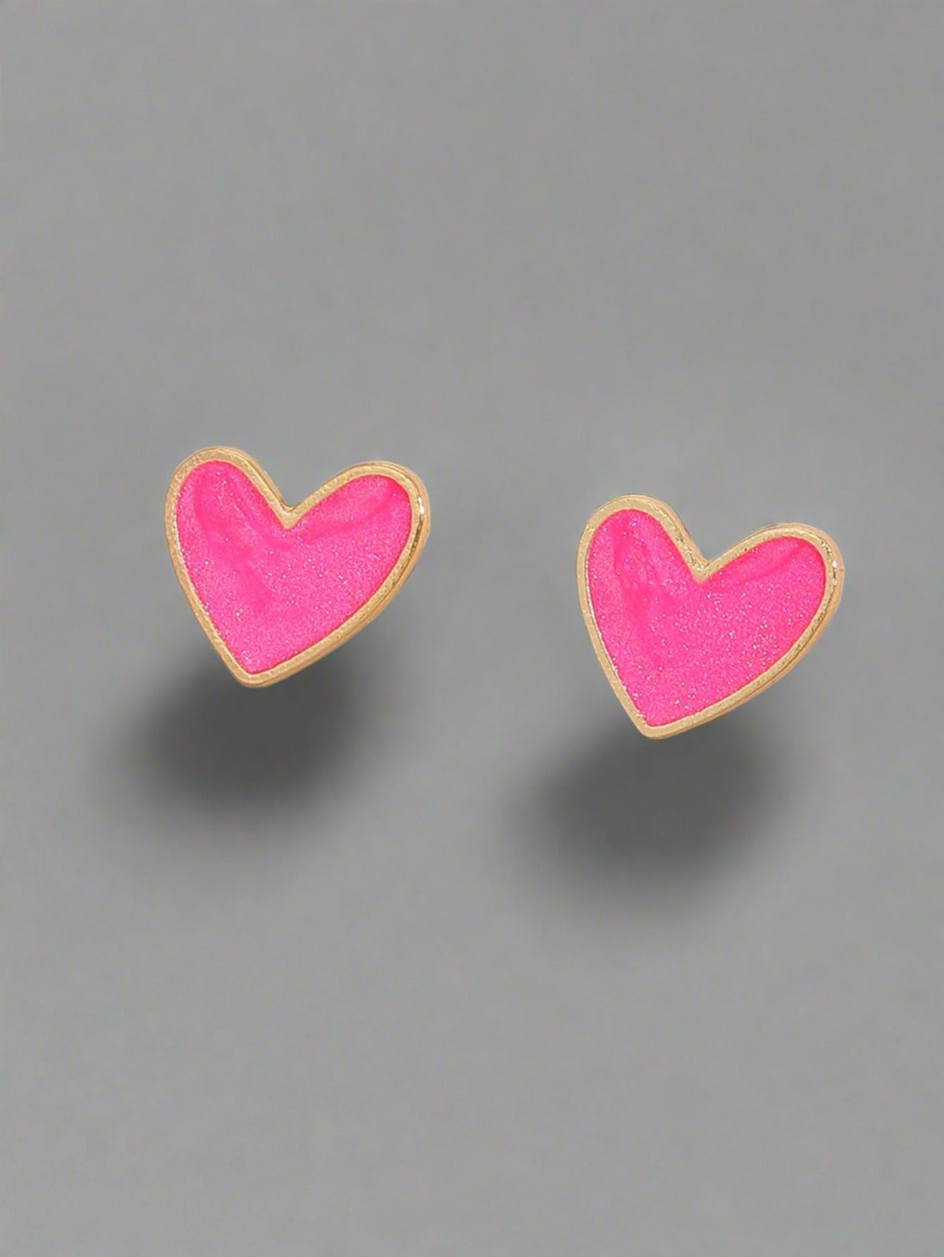 "Vivid Dreams" Heart Stud Earrings