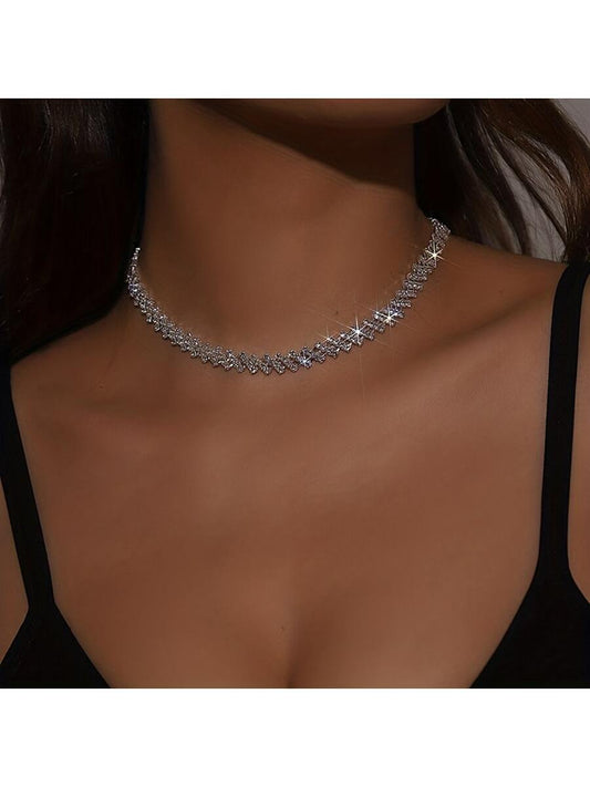 "Glitter & Glitz" Luxury Water Drop Rhinestone Claw Chain Rhinestone Necklace