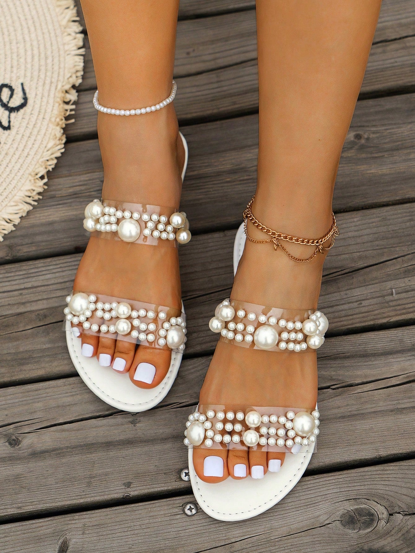 Lyndin Open Toe Pearl Slides