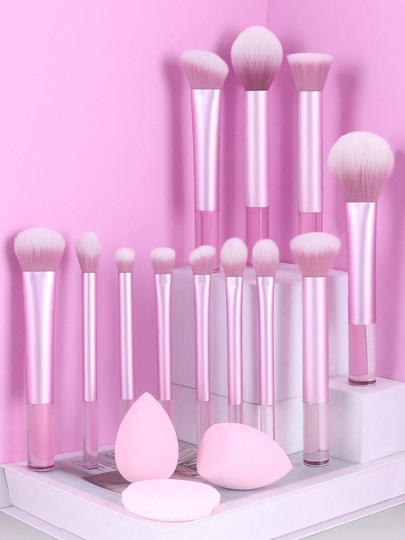 "Struttin' My Stuff" 12 pcs Multi-Functional Makeup Brush Set