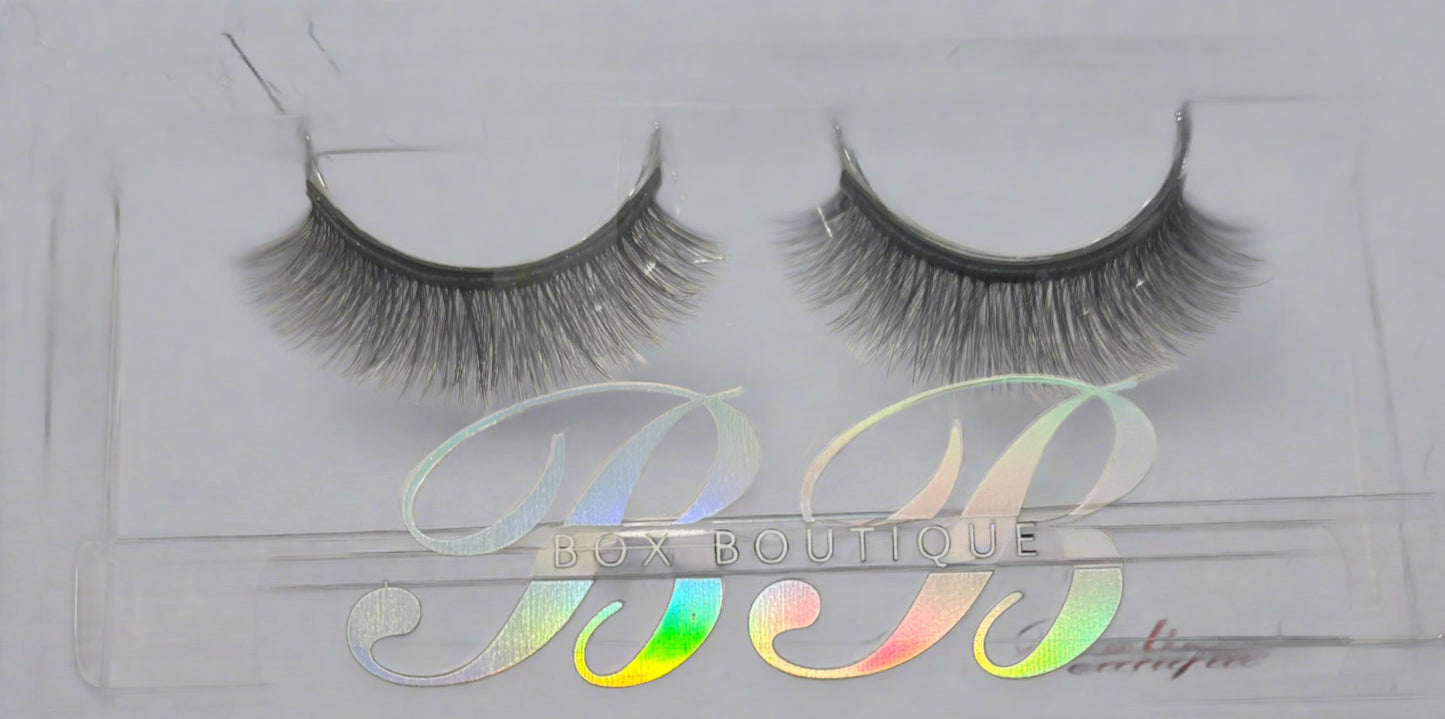 "Take My Pic" Miss Faux Mink Magnetic Eyelashes - Hypoallergenic