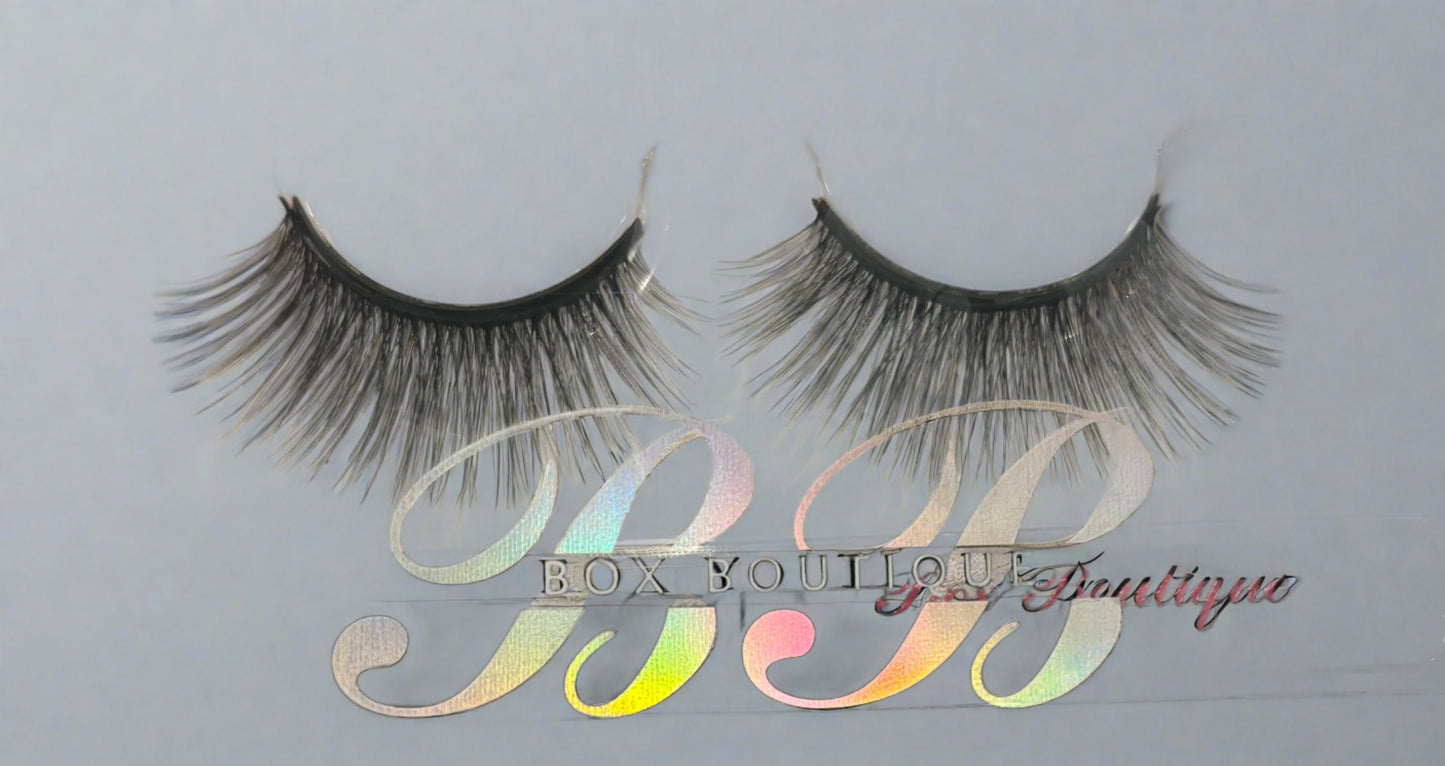 "Born to Be a Princess" Pressed Faux Mink Magnetic Eyelashes - Hypoallergenic